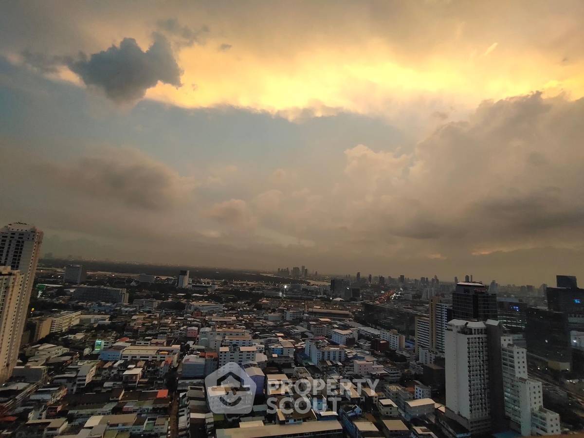 picture 2-BR Condo at Aguston Sukhumvit 22 near MRT Queen Sirikit National Convention Centre (ID 1133819) - 6/13