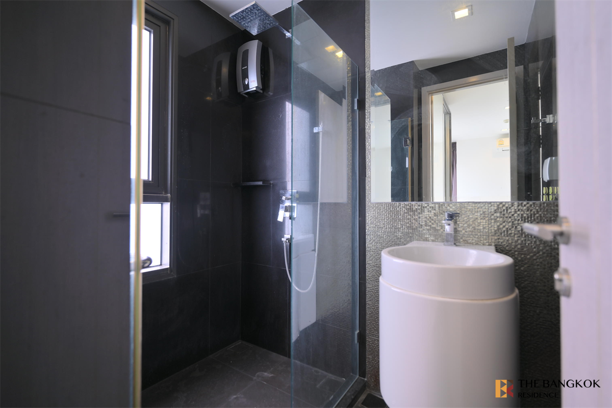 picture Luxury Condo Ready to Move-in at the Best Location RHYTHM Sukhumvit 36-38 near BTS Thong Lo - 6/10