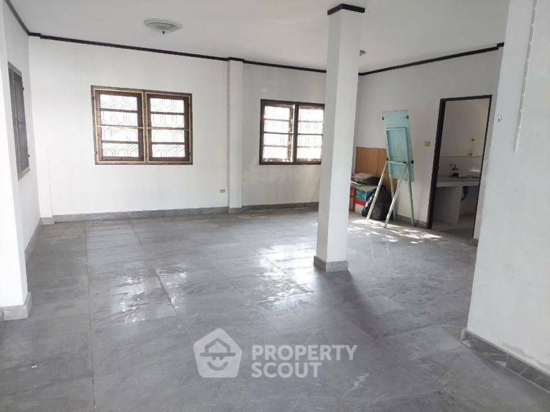 รูป บ้าน 3-ห้องนอน ใน แสนแสบ (ID 1467196) - รูปที่ 9/23