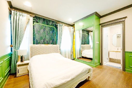 รูป รร.นานาชาติแอสคอต 800 ม พระราม 9 กรุงเทพกรีฑาตัดใหม่ ให้เช่าบ้าน 4นอน มุมหรูหรา 2ชั้น . นันทวัน 1110ตร.วา. 310ตร.ม. 5 น้ำ กลิ่นอายฝรั่งเศส - รูปที่ 5/8