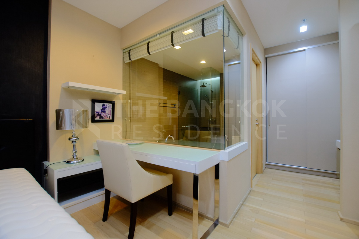 picture Siri At Sukhumvit Luxuriously Elevated Unit near BTS Thong Lo - 1/10