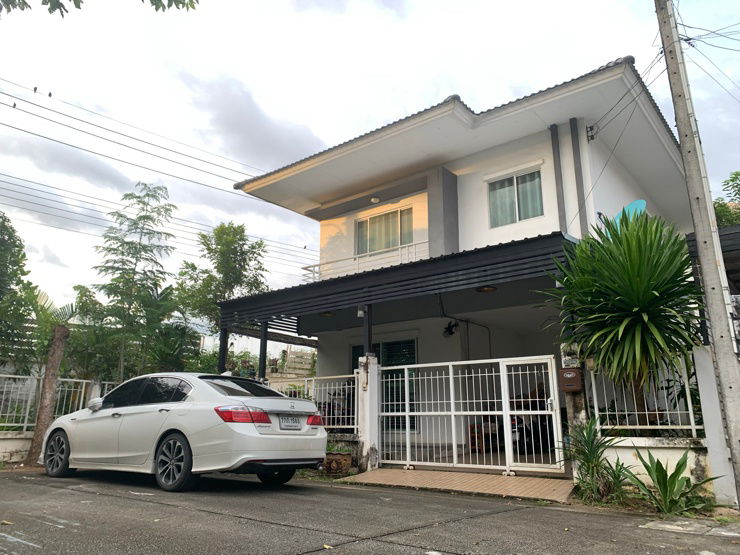 รูป พื้นที่ 51 ตารางวา  บ้านมุมท้ายซอยที่จอดรถดี ขนาด 3 ห้องนอน 2 ห้องน้ำ 1 ห้องครัว 1 จอดรถ - รูปที่ 1/8