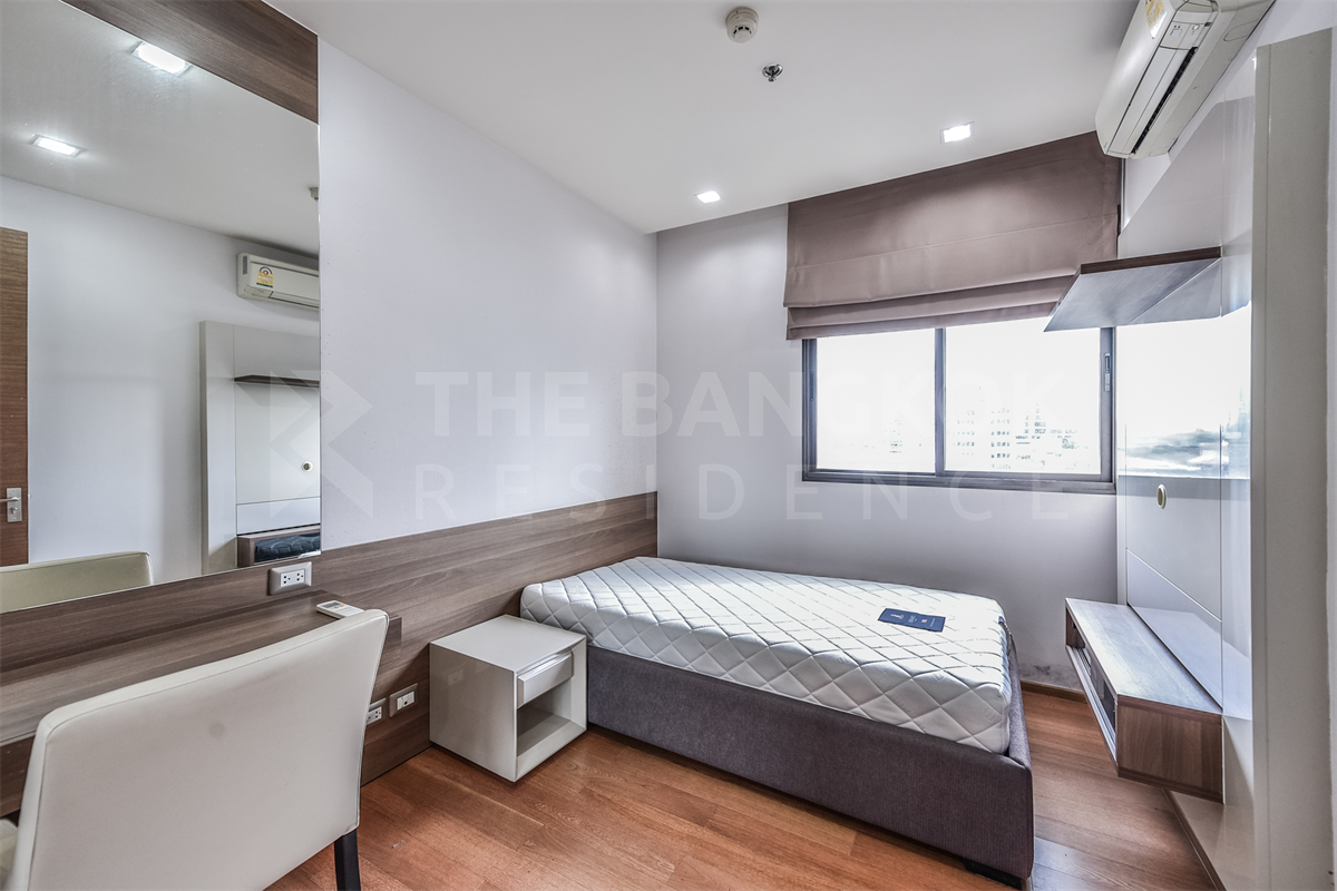 picture The Address Sathorn 12 near BTS Saint Louis Luxury Unit, Ready for You Without the Wait - 1/10