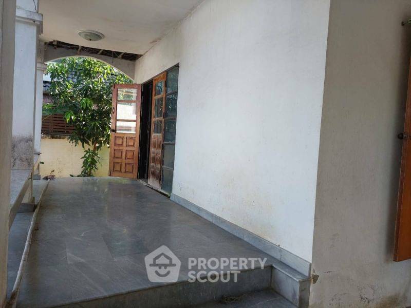 รูป บ้าน 3-ห้องนอน ใน แสนแสบ (ID 1467196) - รูปที่ 2/23