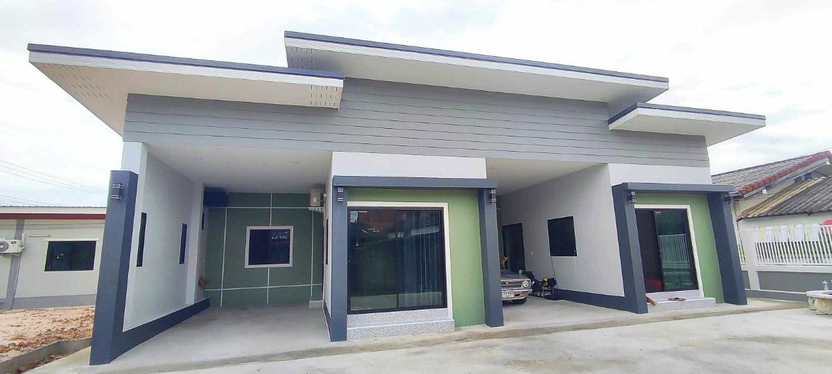 รูป มีบ้านแฝด สไตล์โมเดิร์นให้เช่า 1 หลัง  เฟอร์นิเจอร์ครบ อยู่ใกล้นิคมอุตสาหกรรม ลำพูน - รูปที่ 1/23
