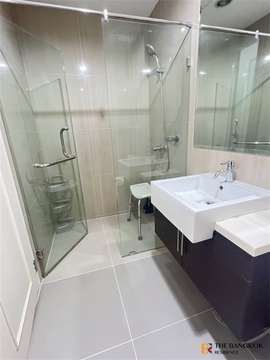 Villa Asoke near MRT Phetchaburi Station Great price, prime location