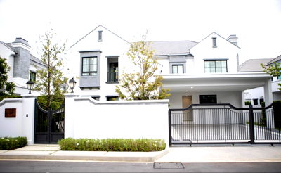 Houses for rent : Rent a 2 -storey detached house, Nantawan Rama 9 - Krungthep Kreetha, newly decorated, elegant, good location, ready to move in Atline.@841qqlnr