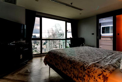 คอนโดให้เช่า : 🚩 ให้เช่าคอนโด สุขุมวิท สวีท อาคาร 1 ชั้น 43 Duplex 2 ห้องนอน ขนาด 123 ตรม ใกล้ โรงเรียนนานาชาตินิสท์