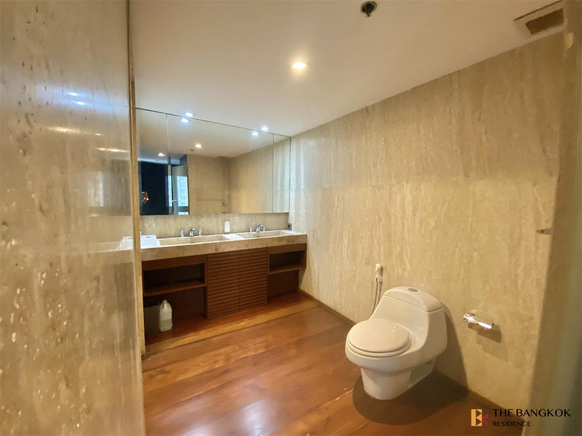 picture Kallista Mansion Ultimate Luxury Lifestyle with Convenience - 4/10
