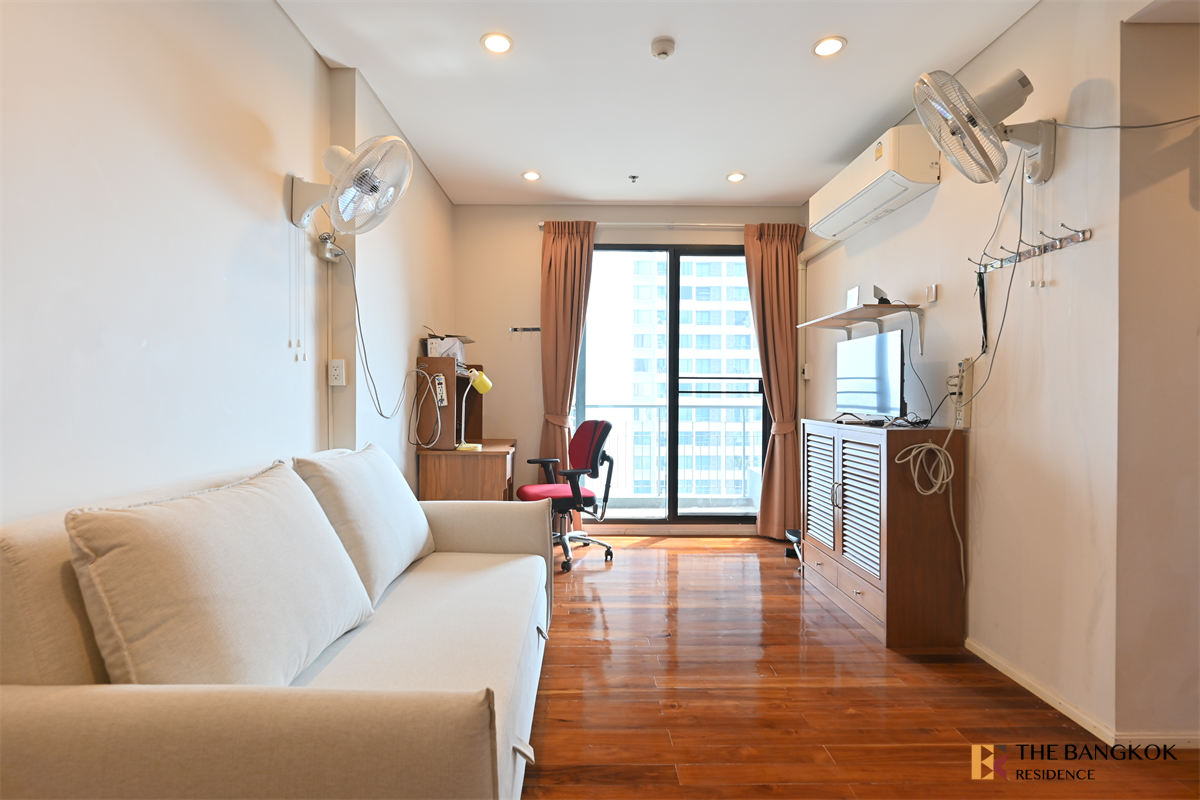 picture Villa Asoke near MRT Phetchaburi Station Ready-to-move-in Condo at an Amazing Price!! - 8/10