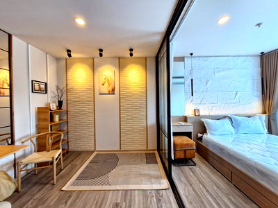 Condos for rent : FOR RENT--Regent home  12,000/month