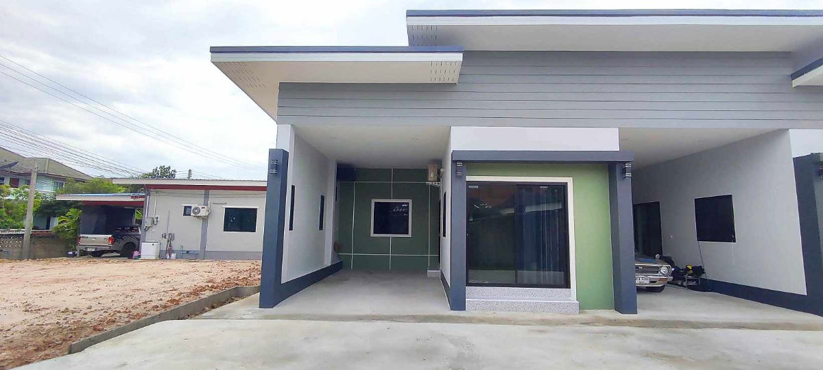 รูป มีบ้านแฝด สไตล์โมเดิร์นให้เช่า 1 หลัง  เฟอร์นิเจอร์ครบ อยู่ใกล้นิคมอุตสาหกรรม ลำพูน - รูปที่ 3/23