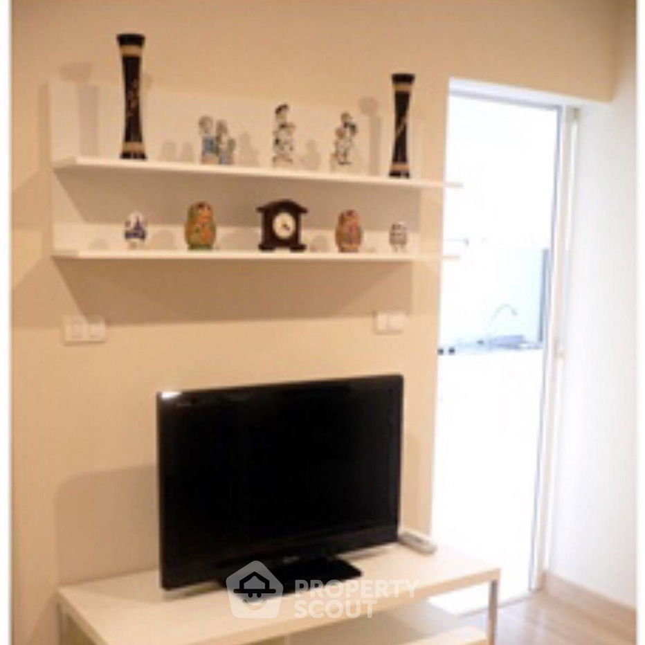 picture 1-BR Condo at Life @ Sathorn 10 near BTS Saint Louis (ID 594267) - 2/4