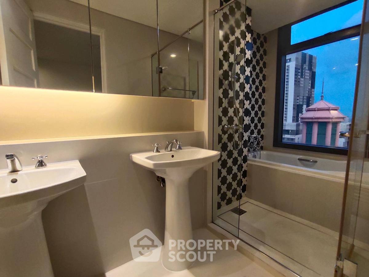 picture 2-BR Condo at Aguston Sukhumvit 22 near MRT Queen Sirikit National Convention Centre (ID 1133819) - 9/13