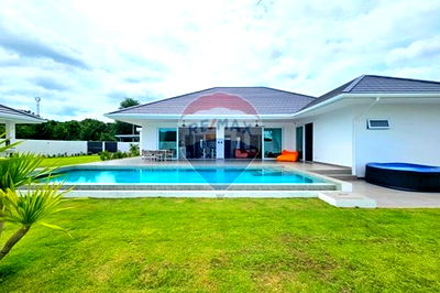 บ้านเดี่ยว ม.นานาชาติแสตมฟอร์ด หัวหิน : [920601001-503] พูลวิลล่า 4 ห้องนอน 4 ห้องน้ำ สไตล์โมเดิร์น ใกล้แบล็กเมาน์เทน