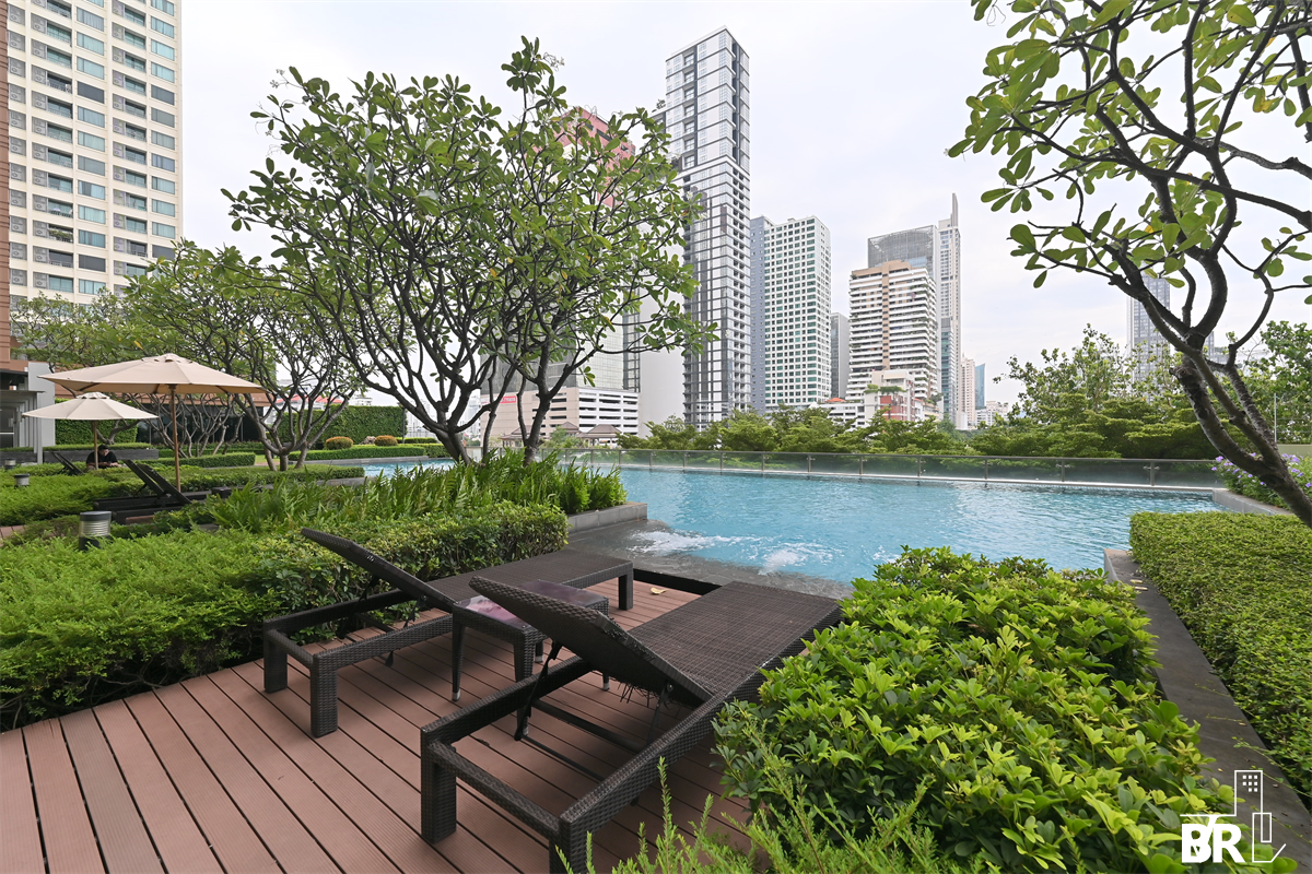 picture Ultimate Luxury Lifestyle with Convenience Villa Asoke near MRT Phetchaburi Station - 8/9