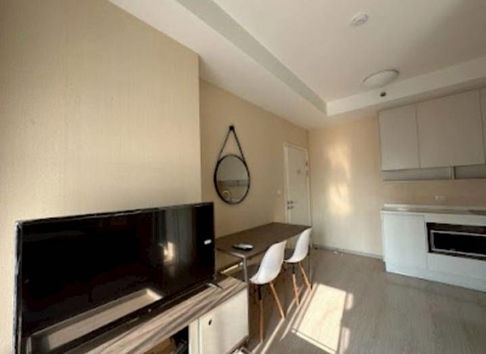 For rent Condo Chapter One Eco 1 bedroom 1 bathroom 30 sq m. 5th floor Building A