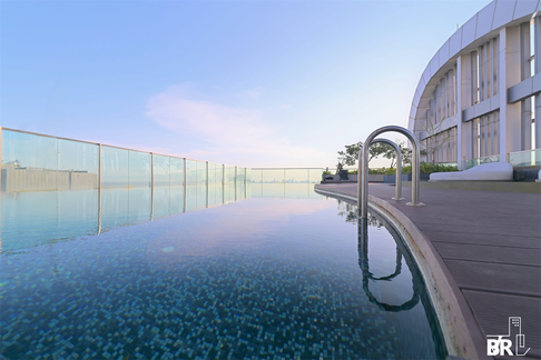 RHYTHM Sukhumvit 44/1 Ultimate Luxury Lifestyle with Convenience near BTS Phra Khanong
