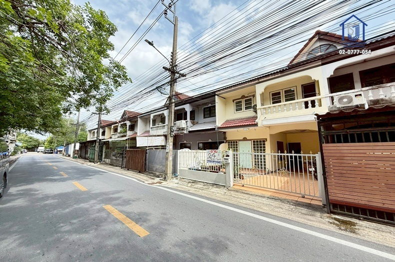 รูป ขายทาวน์เฮ้าส์ 2ชั้น ซอยนวมินทร์111 ถนนเกษตร-นวมินทร์ ใกล้ทางด่วนรามอินทรา-ฉลองรัช  - รูปที่ 3/10