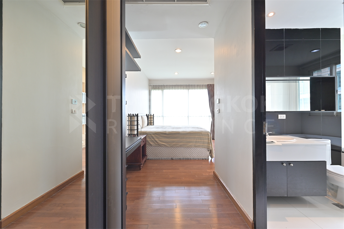 picture The Address Chidlom  Luxury Condo Ready to Move-in at the Best Location - 2/10