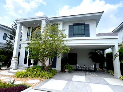 บ้านเดี่ยว ถนนวัชรพล : ขายบ้านตัวอย่าง ตกแต่งพร้อมเข้าอยู่  โครงการเศรษฐสิริวัชรพล-เทพรักษ์