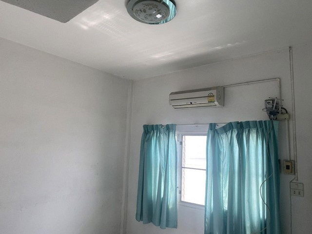 picture Shop House For Rent Sukhumvit 22 Bangkok - 6/8