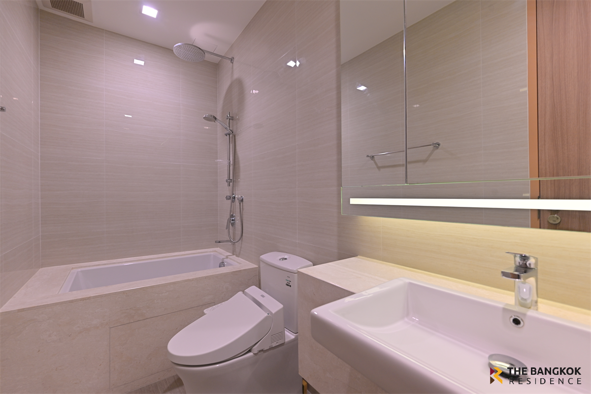 picture Noble BE33 Luxury Condo Ready to Move-in at the Best Location - 10/10