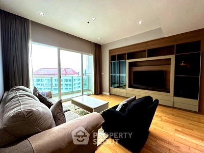 Condos for rent : 3-BR Condo at Millennium Residence @ Sukhumvit Condominium near BTS Phrom Phong (ID 2205902)