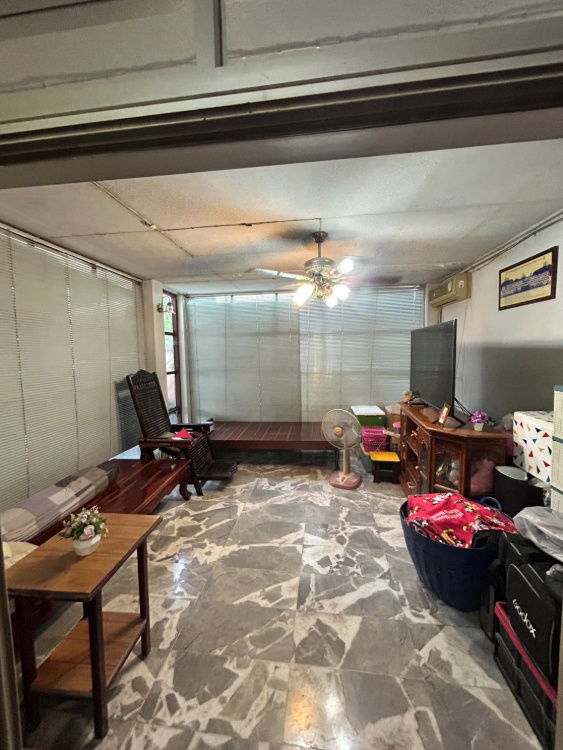 รูป ขายบ้านเดี่ยว หลังมุม พร้อมที่ดินและกิจการร้านอาหาร ทำเลดี ซ.บางกระดี่ 3 พระราม 2  - รูปที่ 5/15