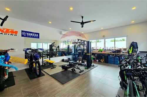 รูป [920601001-503] พูลวิลล่า 4 ห้องนอน 4 ห้องน้ำ สไตล์โมเดิร์น ใกล้แบล็กเมาน์เทน - รูปที่ 18/55