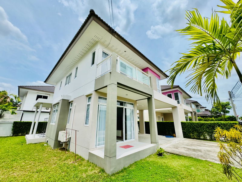 ขายบ้านเดี่ยว : ขายบ้านเดี่ยว 2 ชั้น โครงการ Trendy Tara Romklao (เทรนดี้ ธารา ร่มเกล้า)