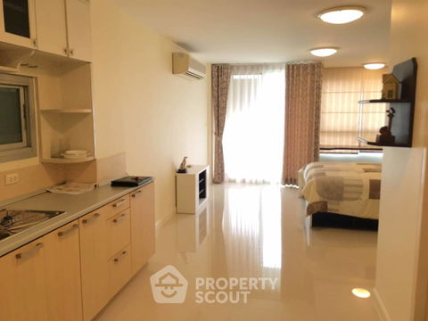1-BR Condo at Plus 67 near BTS Phra Khanong (ID 886451)