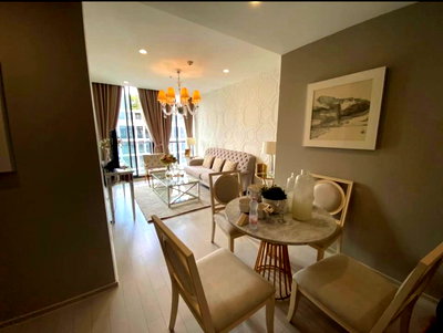 คอนโดให้เช่า : ● Nice Decoration ● ตึก B ชั้น 10+ | 1 ห้องนอน 61.00 ตร.ม. | คอนโดมี Skywalk เชื่อมเข้า BTS เพลินจิต, Central Embassy