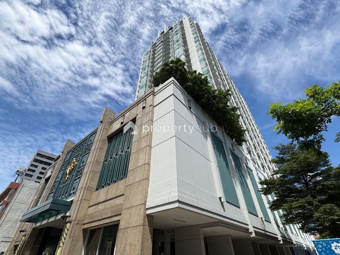 Ivy Thonglor