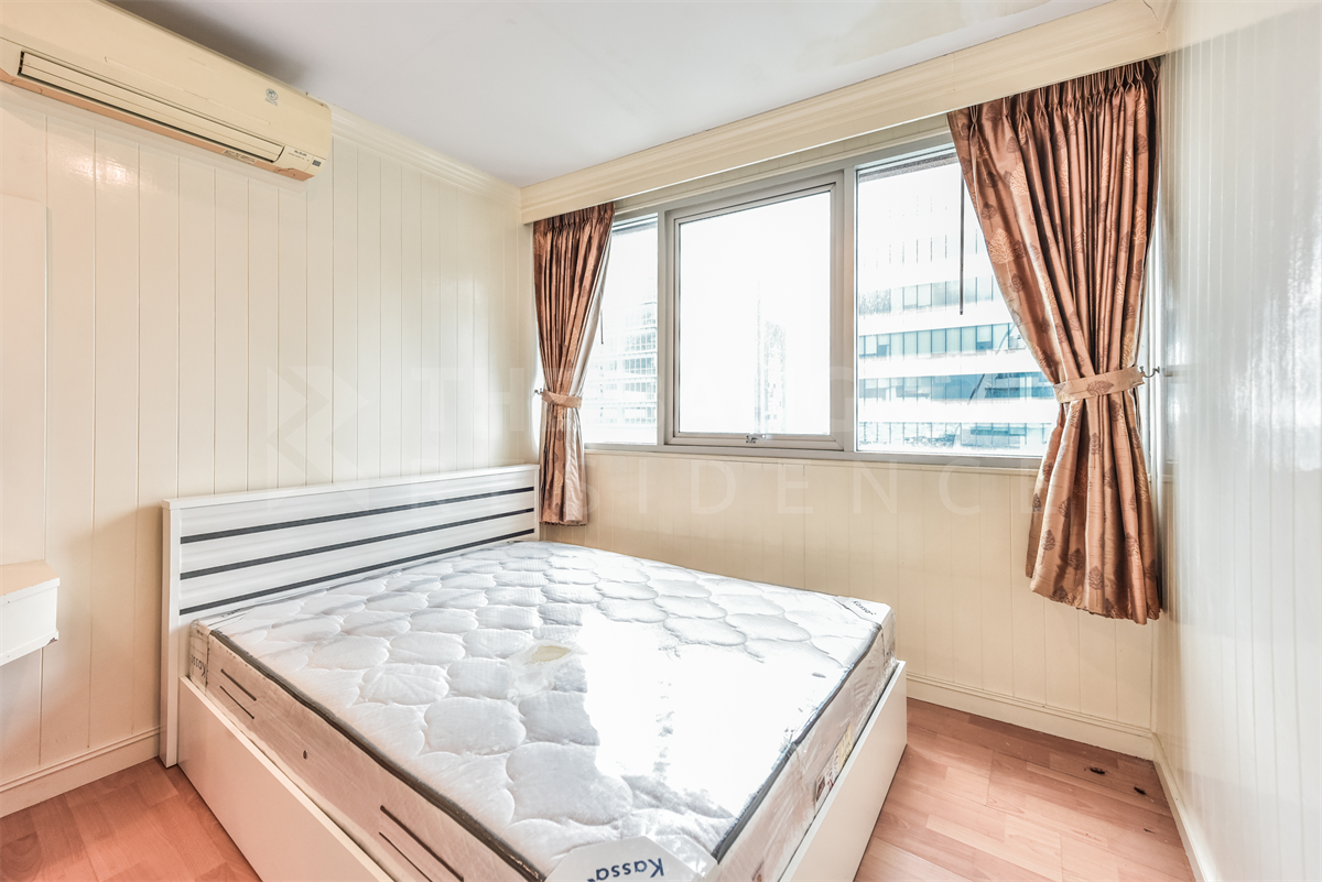 picture Luxury Unit, Ready for You Without the Wait St.Louis Grand Terrace near BTS Saint Louis - 6/10