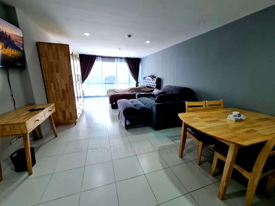 Condos for rent : For Rent Condo SUKHUMVIT SUITE Building 1, Floor 20,Studio, Room size 40 sqm
