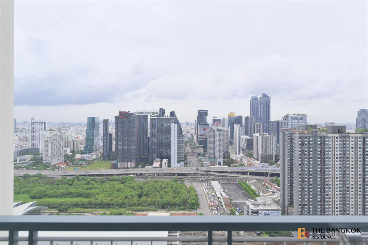 picture Q Asoke near MRT Phetchaburi Station Ultimate Luxury Lifestyle with Convenience - 6/10