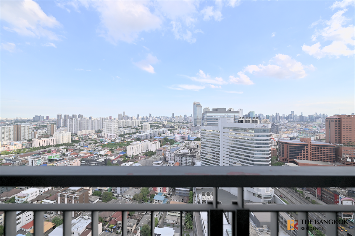 picture RHYTHM Ratchada-Huaikhwang near MRT Huai Khwang Station Luxury Unit, Ready for You Without the Wait - 2/10