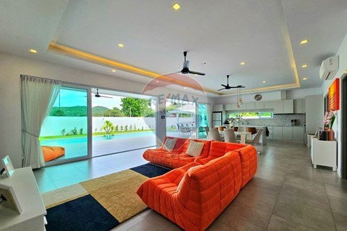 รูป [920601001-503] พูลวิลล่า 4 ห้องนอน 4 ห้องน้ำ สไตล์โมเดิร์น ใกล้แบล็กเมาน์เทน - รูปที่ 43/55