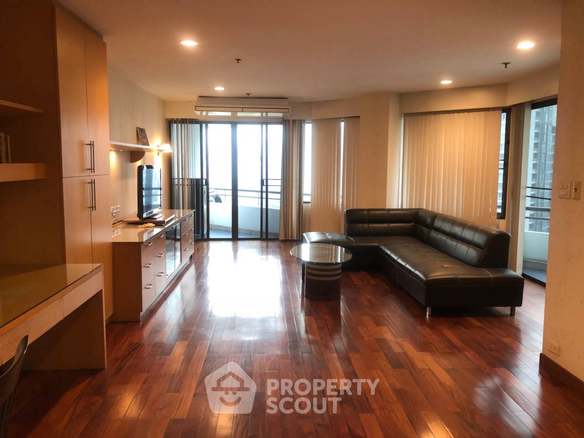 picture 2-BR Condo at Moon Tower Condominium near BTS Thong Lor (ID 512764) - 1/12