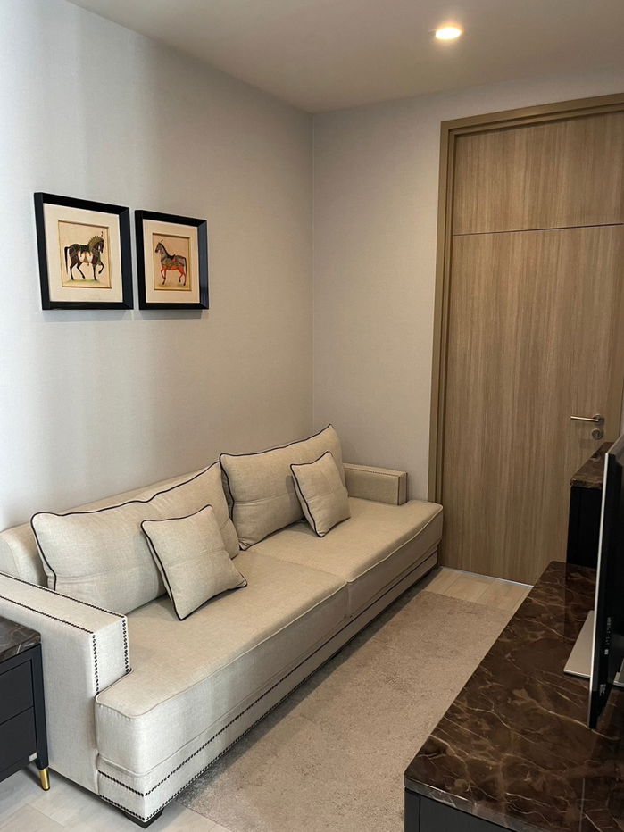 รูป ♢ Prime Location ♢ ตึก A ชั้น 00+ Type A04 | 1 ห้องนอน 47.00 ตร.ม. | คอนโดมี Skywalk เชื่อมเข้า BTS เพลินจิต, Central Embassy - รูปที่ 1/20