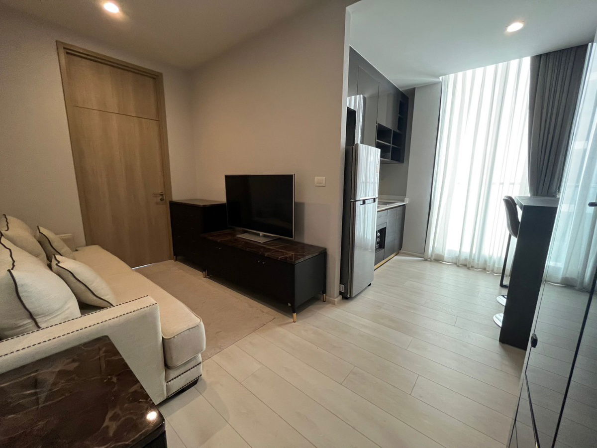 รูป ♢ Prime Location ♢ ตึก A ชั้น 00+ Type A04 | 1 ห้องนอน 47.00 ตร.ม. | คอนโดมี Skywalk เชื่อมเข้า BTS เพลินจิต, Central Embassy - รูปที่ 2/20
