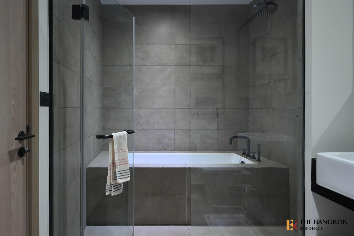 picture The Lofts Asoke Ultimate Luxury Condo in Business District near MRT Phetchaburi Station - 6/10
