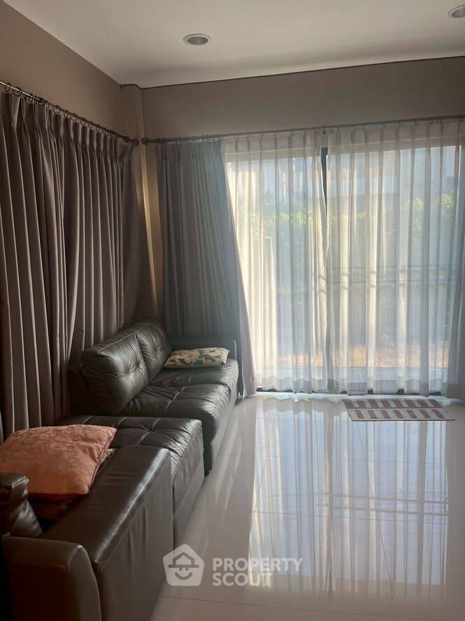 picture 3-BR House at Life Bangkok Boulevard Ramintra 65 in Tha Raeng (ID 2147368) - 6/10