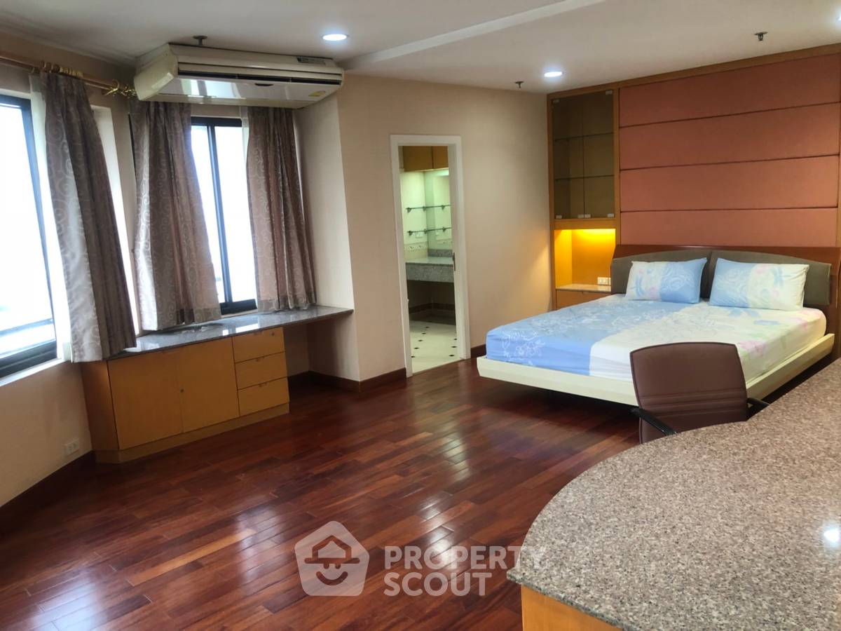 picture 2-BR Condo at Moon Tower Condominium near BTS Thong Lor (ID 512764) - 7/12