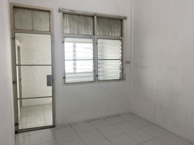 picture Shop House For Rent Sukhumvit 22 Bangkok - 5/8