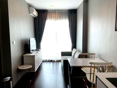 Condos for rent : Condo for rent :  C-Ekkamai   (BTS Ekkamai) (Rt-01)