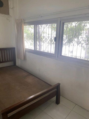 picture Shop House For Rent Sukhumvit 22 Bangkok - 4/8