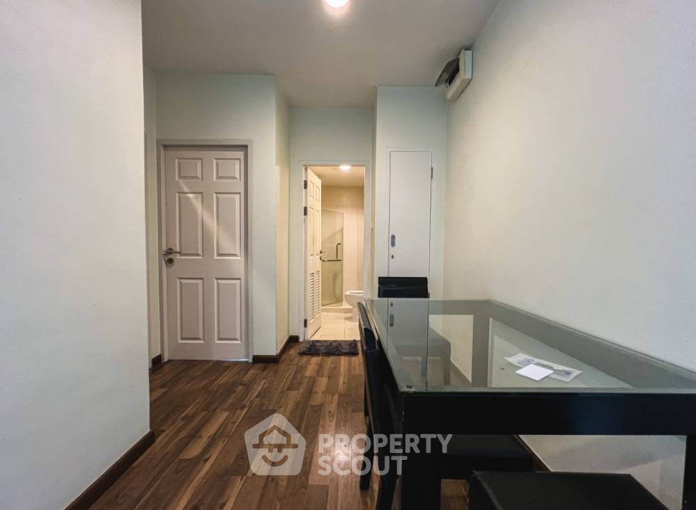 picture 2-BR Condo at Chewathai Ratchaprarop near BTS Victory Monument (ID 929547) - 6/9
