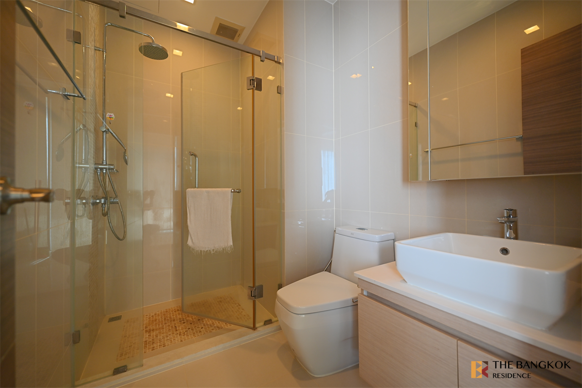 picture Q Asoke Luxuriously Elevated Unit near MRT Phetchaburi Station - 4/10